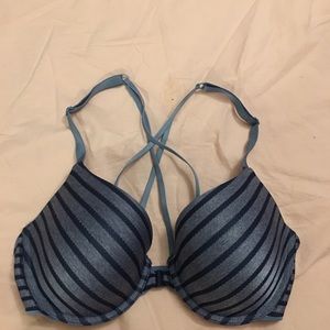 Victoria’s Secret Uplift semi semi bra